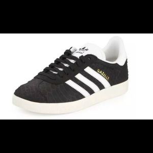 Adidas gazelle sneaker size 10 WOMENS